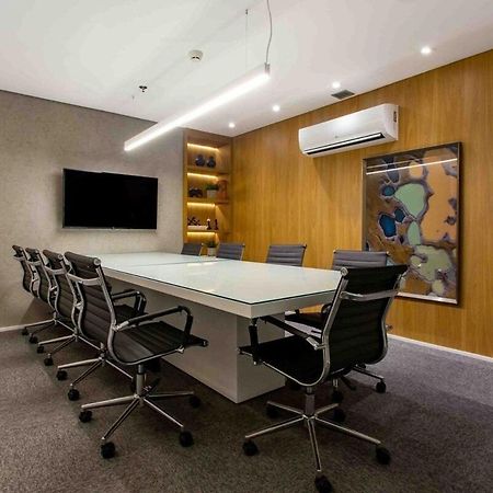Suite Luxuosa Com Cozinha Blend Smart 1356 Goiania Luaran gambar